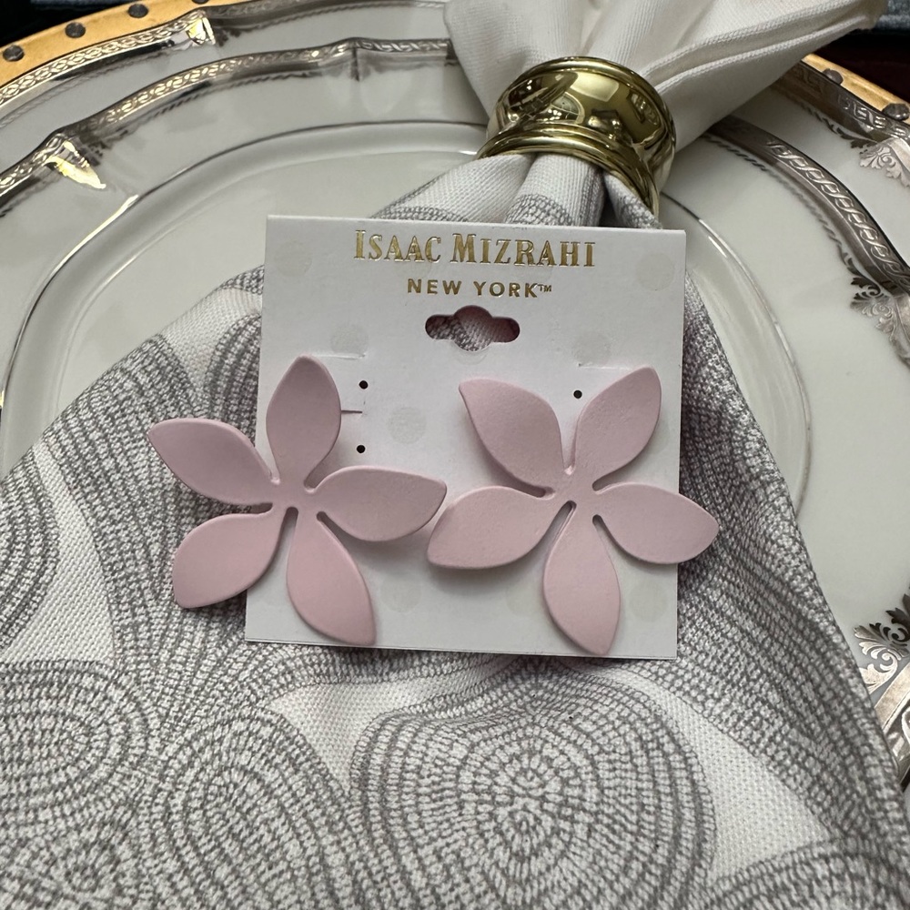 Isaac Mizrahi New York pink flower stud earrings NWT